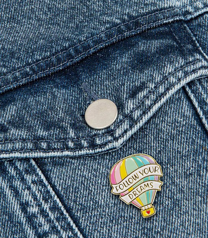 Legami Enamel Metal Pin Your Style! - Follow Your Dreams